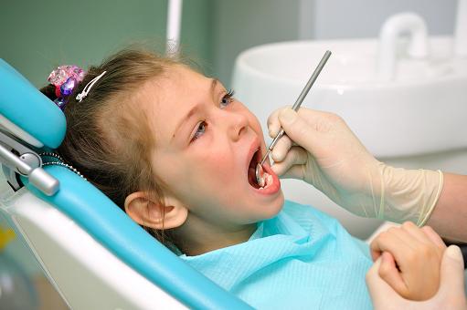 Стоматолог у ребенка